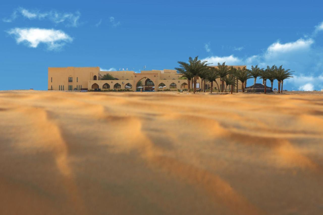 Tilal Liwa Desert Retreat Madinat Zayed Exterior photo